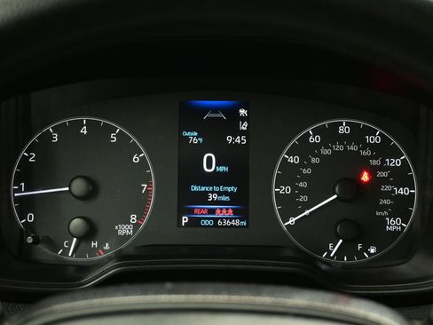 Used 2024 Toyota Corolla LE FWD image 22