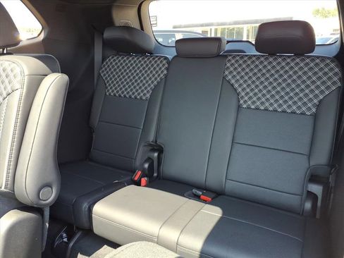 New 2026 GMC Acadia Denali w/ Super Cruise Package image 14