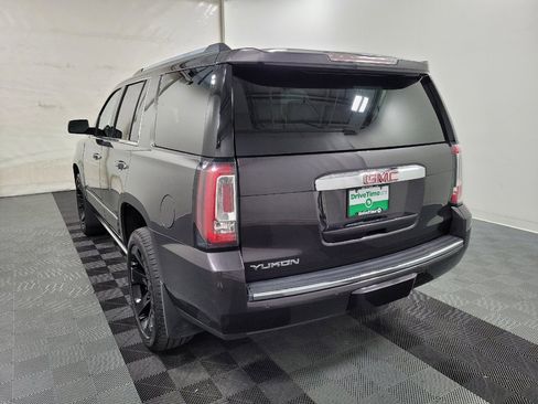 Used 2018 GMC Yukon Denali AWD/4WD image 5