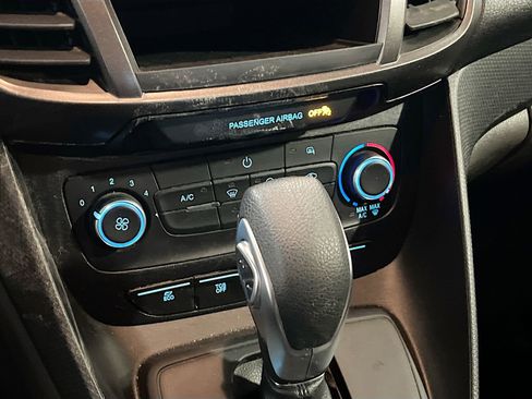 Used 2023 Ford Transit Connect XL FWD image 15
