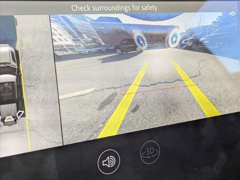 Used 2022 Land Rover Defender 110 X-Dynamic HSE image 12