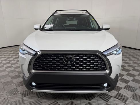 Certified 2024 Toyota Corolla Cross XLE w/ Convenience Package image 5