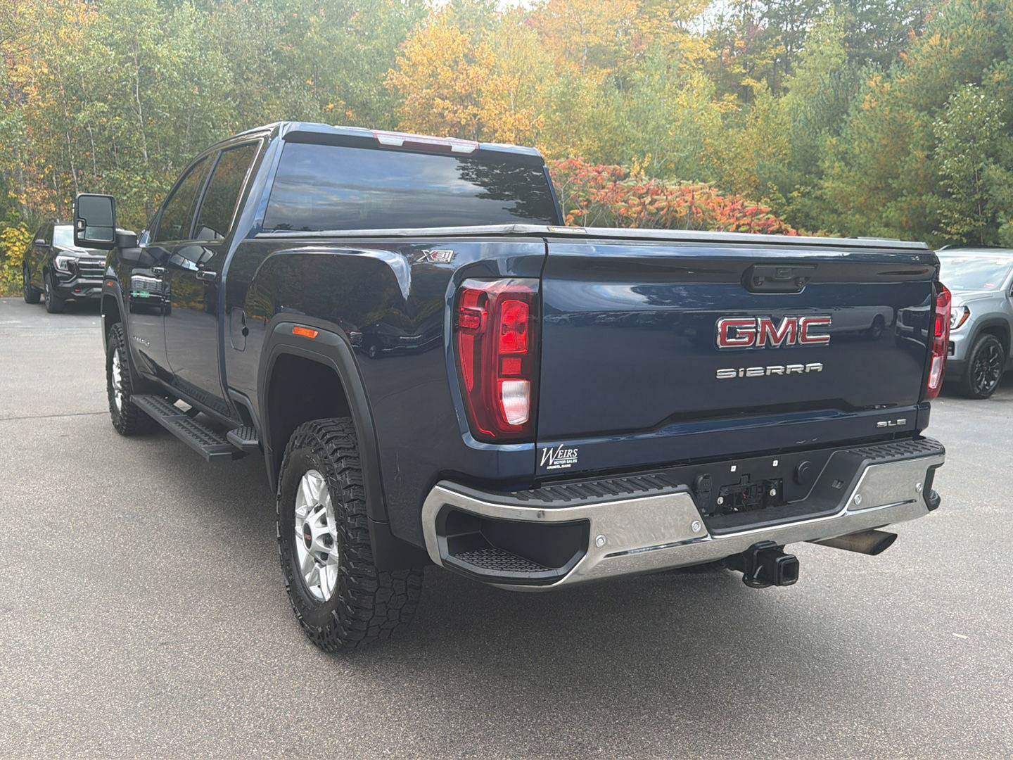 Used 2022 GMC Sierra 2500 SLE w/ SLE Convenience Package AWD/4WD image 3