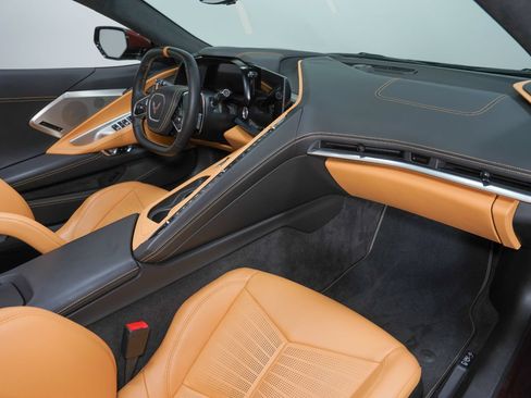 Used 2023 Chevrolet Corvette Stingray Premium Conv w/ Z51 Performance Package RWD image 32
