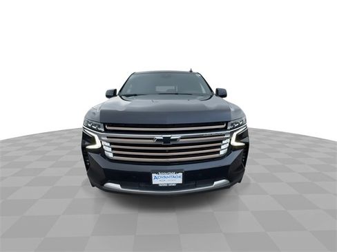 Certified 2023 Chevrolet Suburban High Country image 3