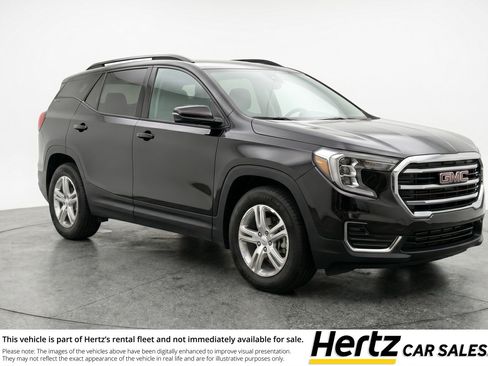 Used 2024 GMC Terrain SLE FWD image 1