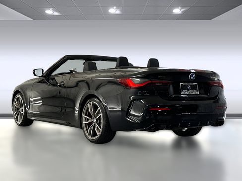 Certified 2023 BMW 440i xDrive Convertible w/ Premium Package image 3