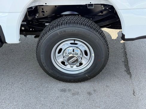 New 2026 Ford F350 XL w/ XL Chrome Package image 42