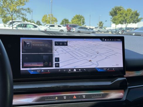 Used 2024 BMW i5 eDrive40i w/ Executive Package RWD image 24