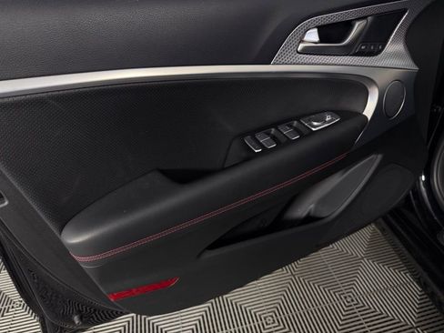 Used 2023 Genesis G70 2.0T w/ Sport Prestige Package image 27