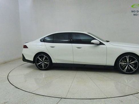 Used 2025 BMW 540i xDrive w/ M Sport Package AWD/4WD image 63