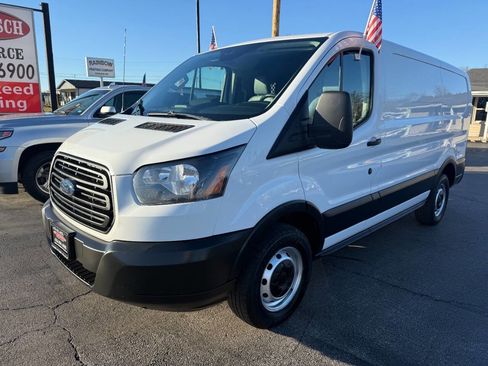 Used 2019 Ford Transit 250 130 Low Roof RWD image 1