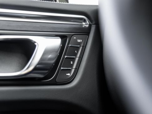 New 2026 Porsche Macan GTS image 18