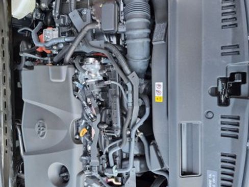 Used 2026 Toyota Camry LE w/ Convenience Package FWD image 21