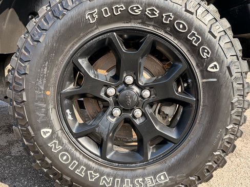 Used 2021 Jeep Wrangler Unlimited Sport image 9