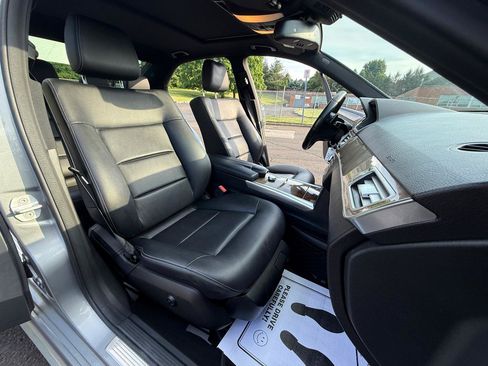Used 2015 Mercedes-Benz E 350 4MATIC Sedan image 17