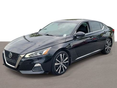 Used 2020 Nissan Altima 2.5 SR FWD image 2