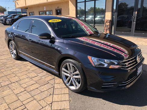 Used 2017 Volkswagen Passat 1.8T R-Line image 7