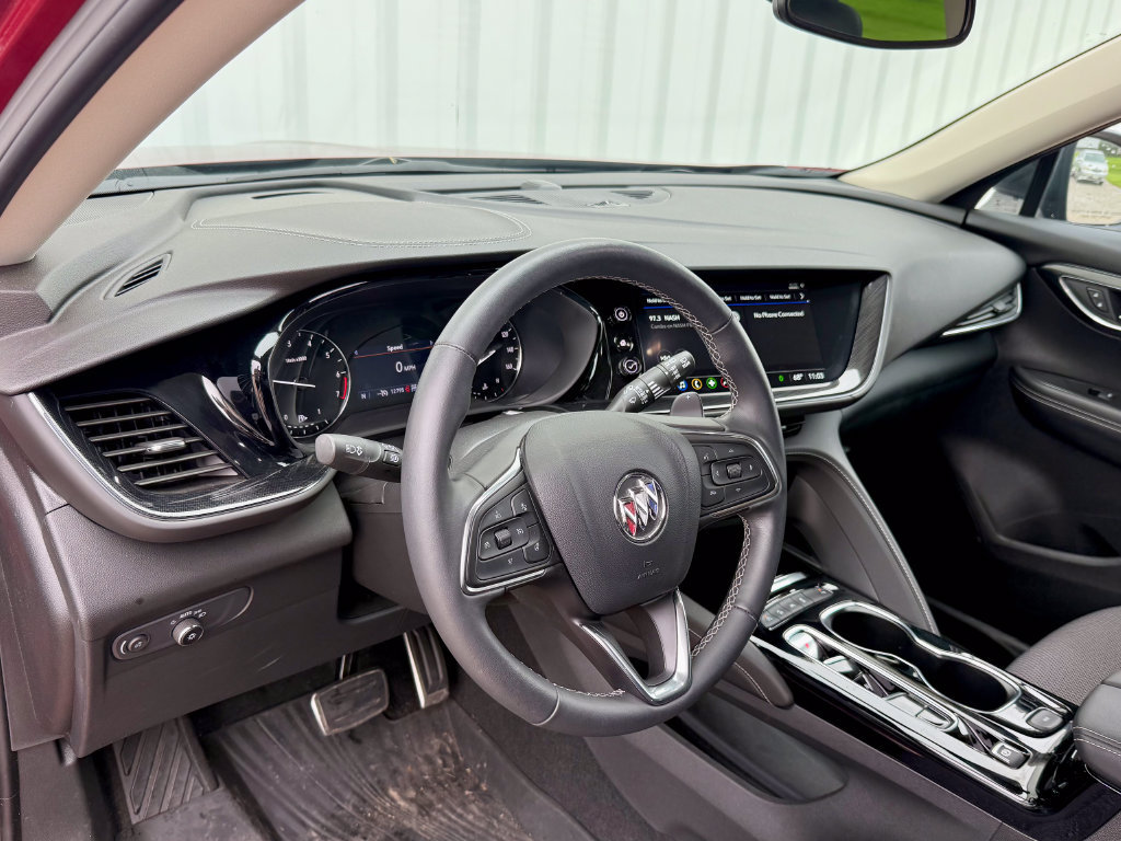 Used 2023 Buick Envision Preferred w/ Sport Touring Package AWD/4WD image 10