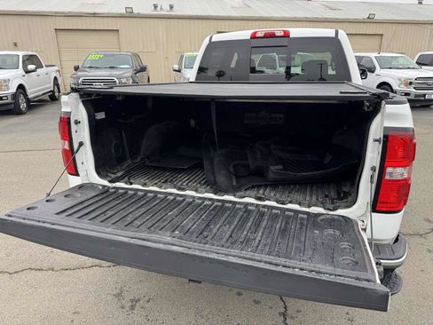 Used 2018 GMC Sierra 1500 SLE w/ SLE Value Package image 12