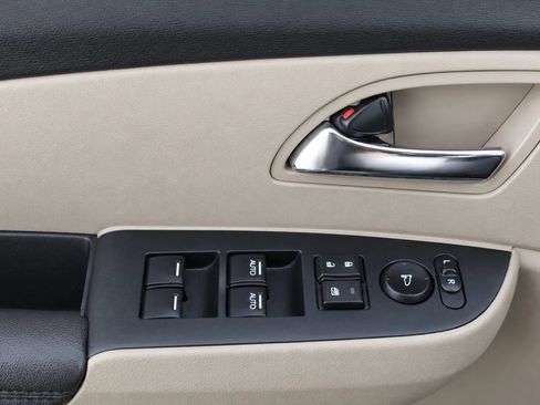 Used 2016 Honda Odyssey SE image 10