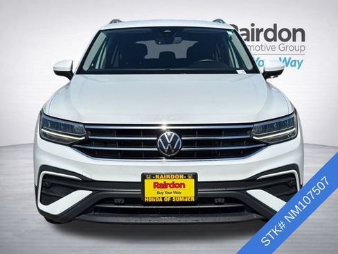 Used 2022 Volkswagen Tiguan SE AWD/4WD image 2