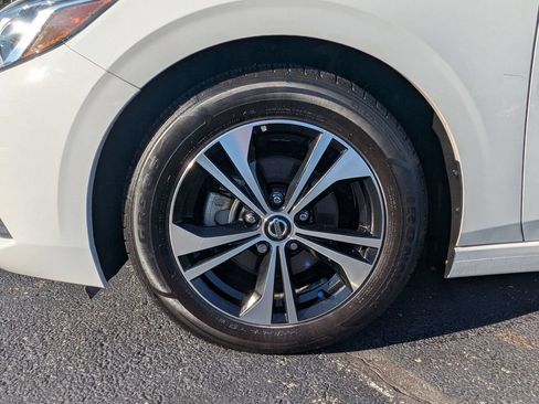 Used 2022 Nissan Sentra SV FWD image 9
