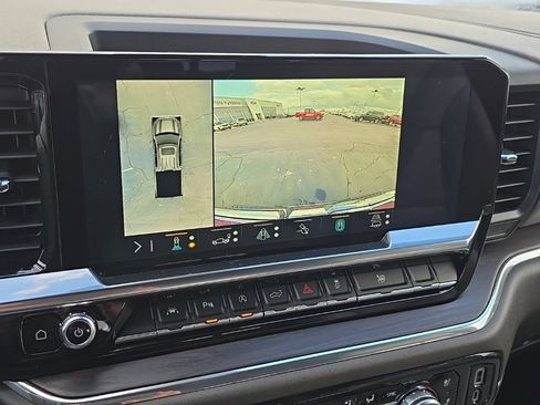 Used 2023 GMC Sierra 1500 SLT w/ SLT Convenience Package image 4