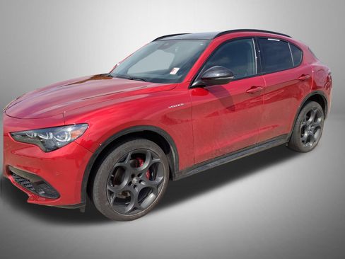 Used 2024 Alfa Romeo Stelvio Veloce AWD/4WD image 1