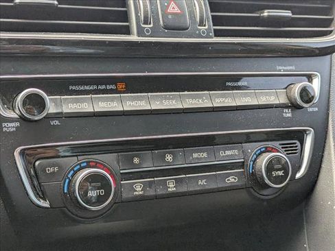 Used 2018 Kia Optima EX image 13