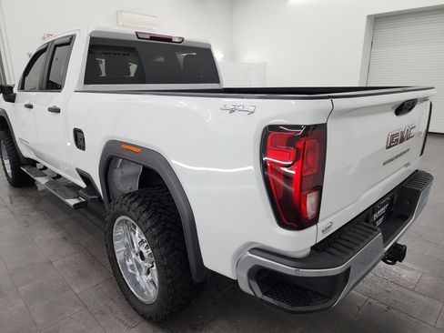 Used 2022 GMC Sierra 2500 Pro w/ Convenience Package image 6