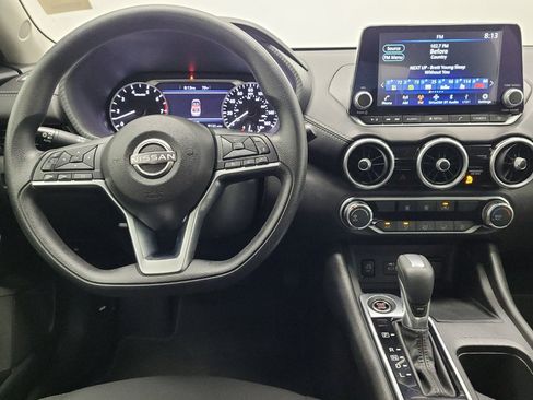 Used 2025 Nissan Sentra SV FWD image 22