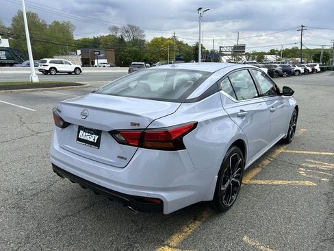 Certified 2024 Nissan Altima 2.5 SR w/ SR Premium Package AWD/4WD image 8