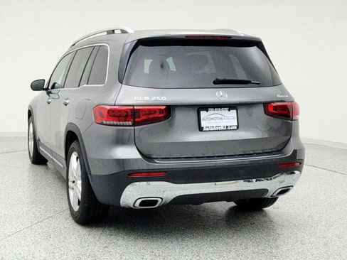 Used 2020 Mercedes-Benz GLB 250 GLB 250 4MATIC SUV w/ Premium Package image 6