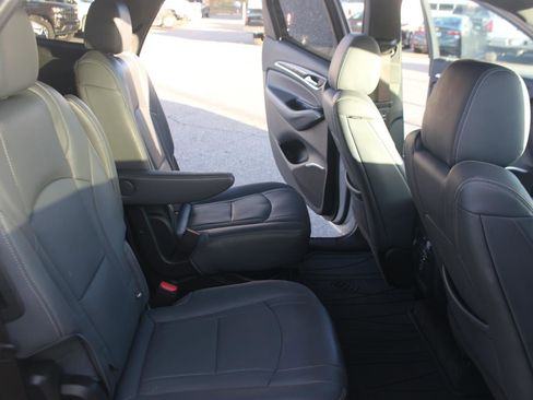 Used 2023 Buick Enclave Essence image 34