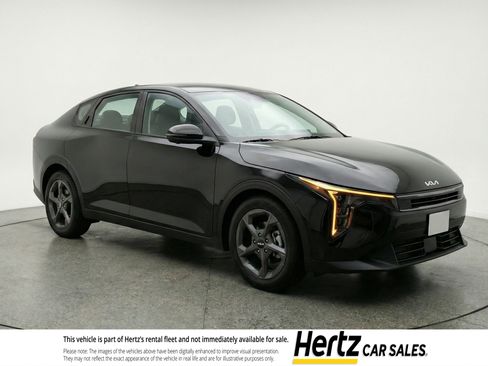 Used 2025 Kia K4 FWD image 1
