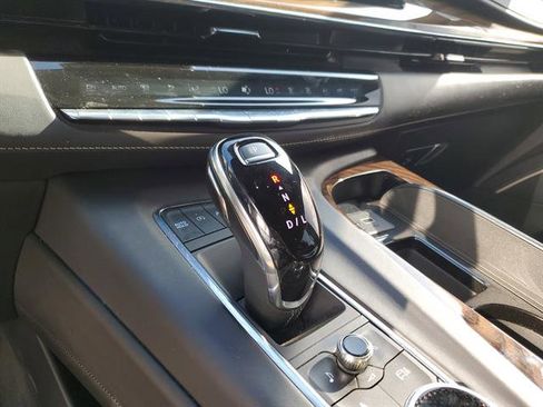 Certified 2023 Cadillac Escalade Sport Platinum w/ LPO, ONYX Package image 57