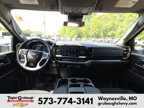 Used 2024 Chevrolet Silverado 3500 LT AWD/4WD image 30