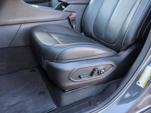 New 2025 Jeep Grand Cherokee Limited w/ Luxury Tech Group II image 14