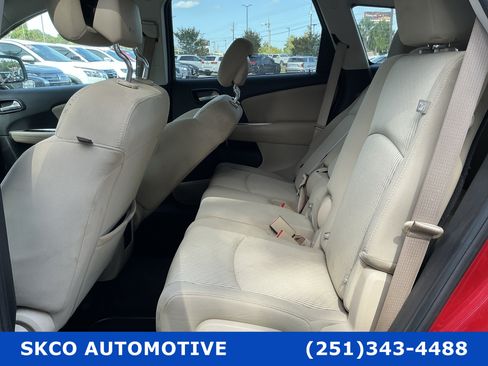 Used 2018 Dodge Journey SE FWD image 14
