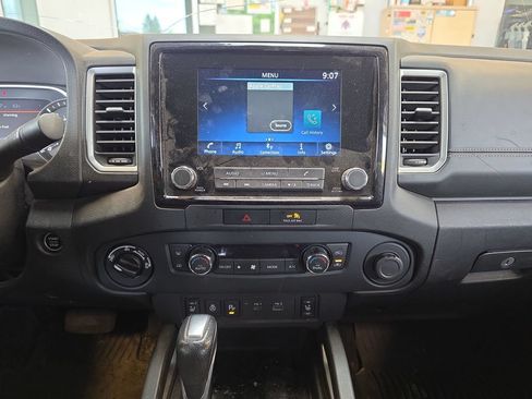 Used 2023 Nissan Frontier SV w/ Technology Package AWD/4WD image 27