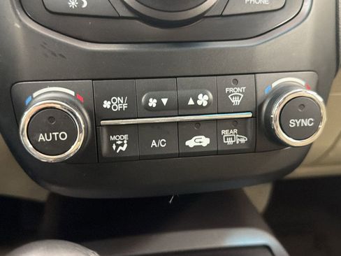 Used 2023 Subaru Forester Sport AWD/4WD image 21