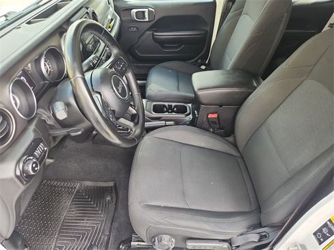 Used 2020 Jeep Gladiator Sport w/ Quick Order Package 24S image 18