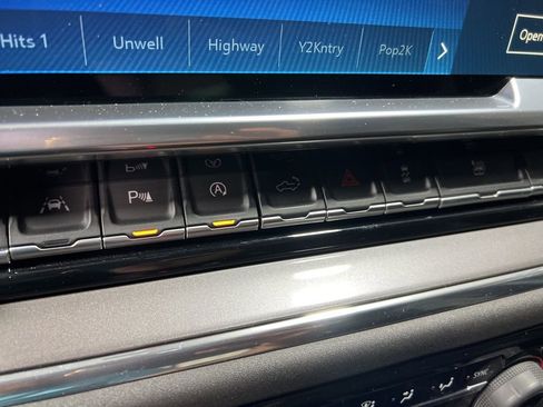 Used 2023 Chevrolet Silverado 1500 High Country w/ Max Trailering Package image 36