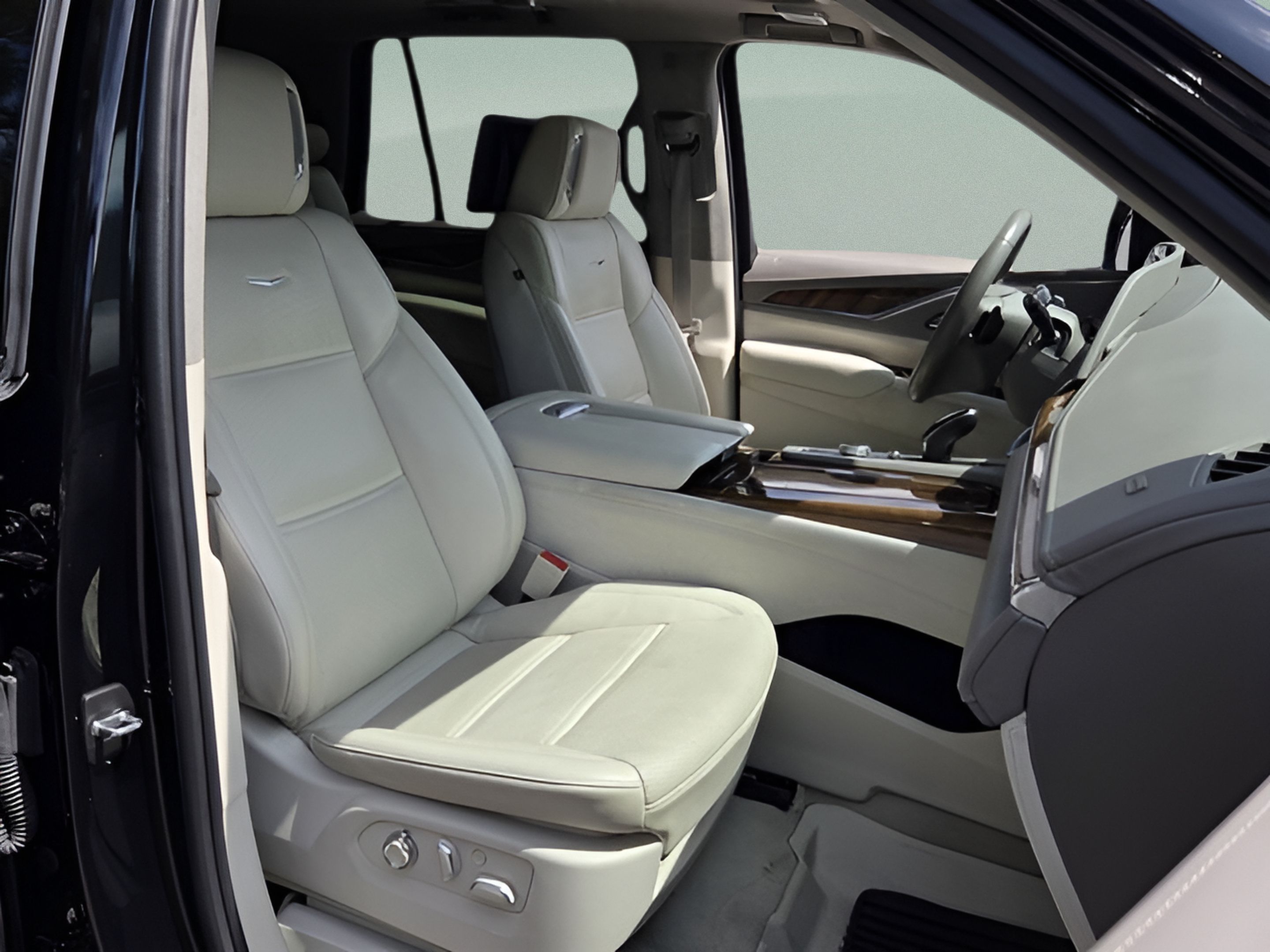 Used 2024 Cadillac Escalade Sport Platinum w/ LPO, ONYX Package RWD image 12