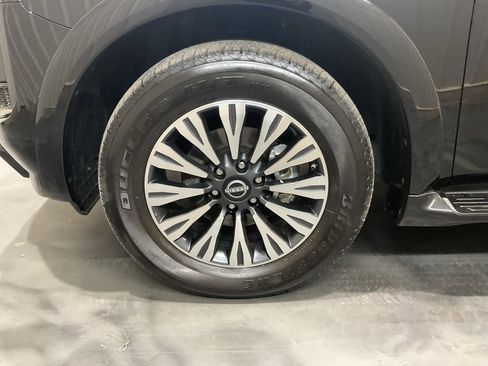 Used 2024 Nissan Armada SL w/ Midnight Edition Package image 6