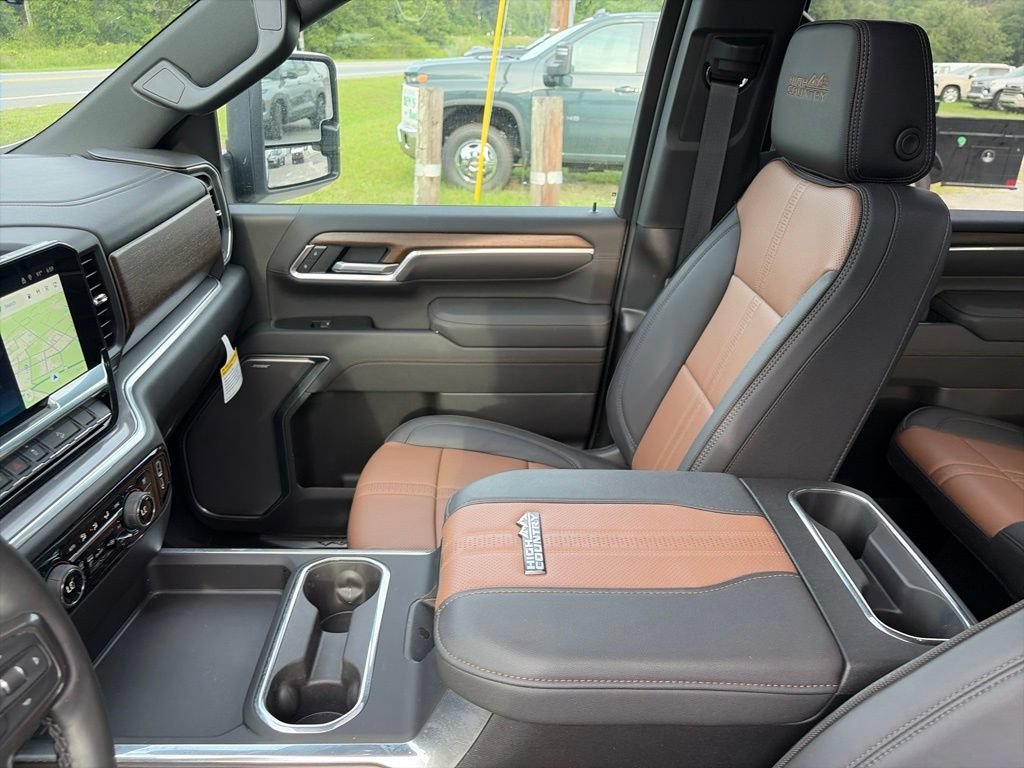 New 2026 Chevrolet Silverado 2500 High Country w/ High Country Premium Package AWD/4WD image 33
