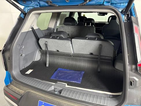 New 2026 Kia EV9 Wind AWD/4WD image 24