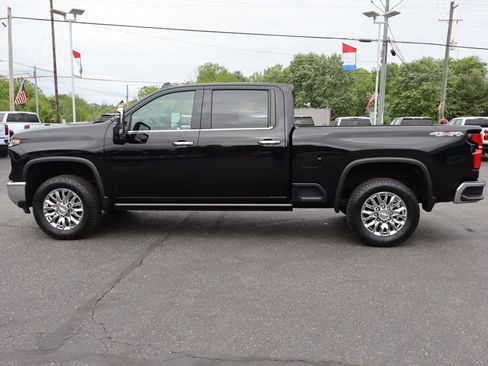 Used 2024 Chevrolet Silverado 2500 LTZ w/ LTZ Convenience Package AWD/4WD image 26