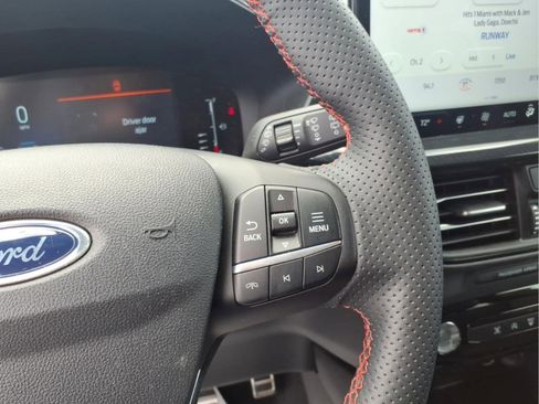 Used 2023 Ford Escape ST-Line w/ Tech Pack #1 FWD image 16